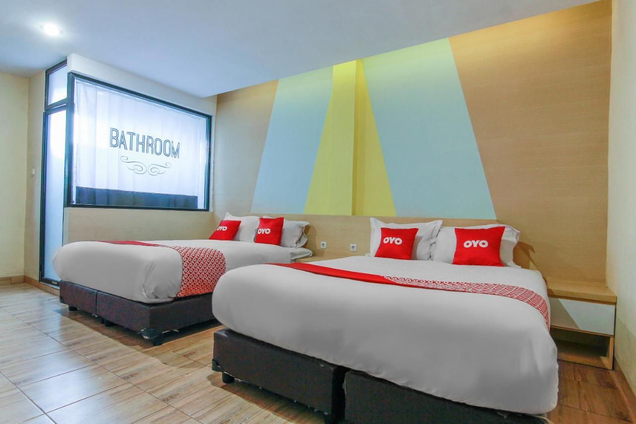 Capital O 3476 Millenium Inn Medan Exterior photo